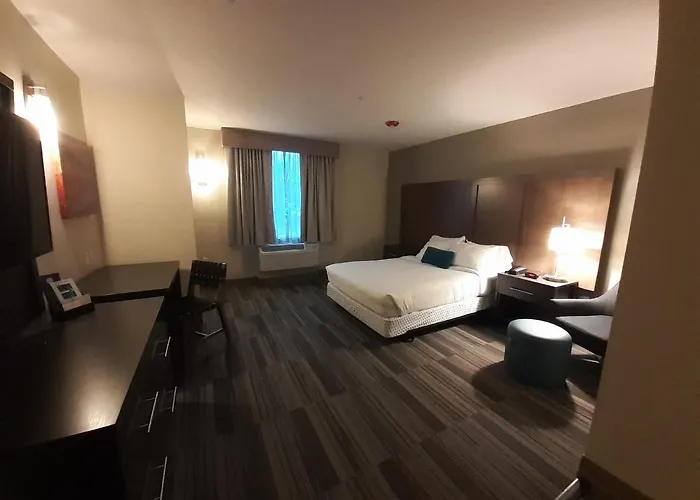 Simple Suites Boise Airport